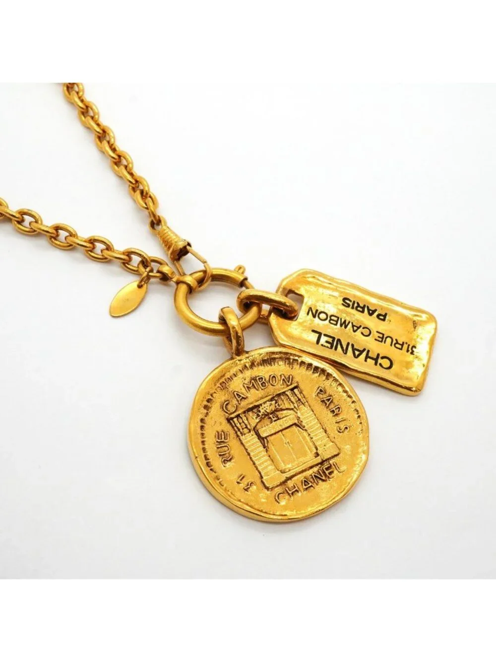CHANEL necklace vintage